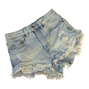 Denim Frayed Hem Women's Shorts Size 4 Style Comfort Trendy